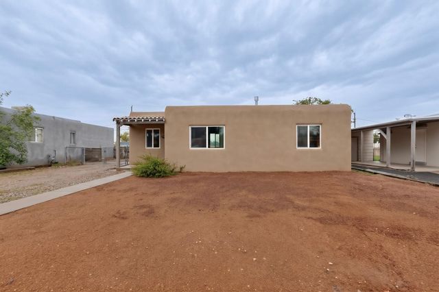 313 General Bradley Street NE, Albuquerque, NM 87123