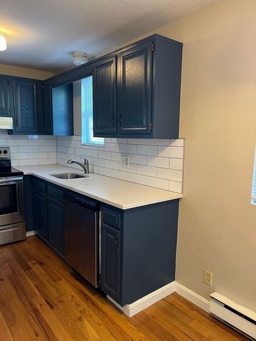 21 Bessom 6, Marblehead, MA 01945