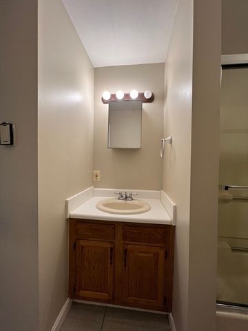 21 Bessom 6, Marblehead, MA 01945