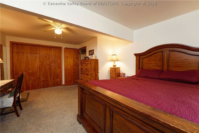 140 Roberts Road, Dunbar, WV 25064