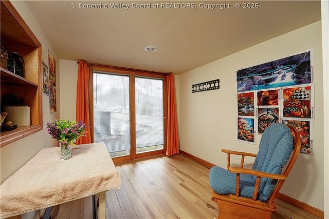 140 Roberts Road, Dunbar, WV 25064