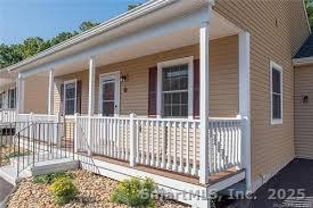 4 Grove Street, East Haddam, CT 06469