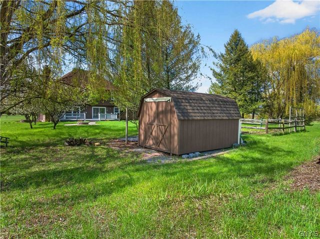 5 Poinciana Drive, Pittsford, NY 14534