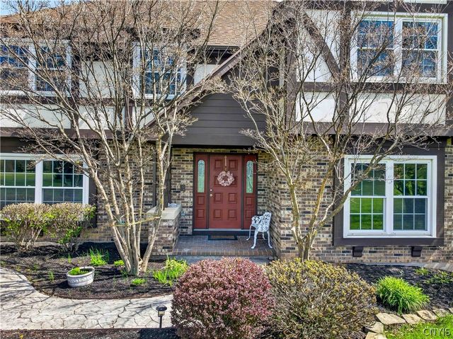5 Poinciana Drive, Pittsford, NY 14534