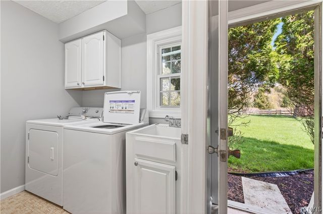 5 Poinciana Drive, Pittsford, NY 14534