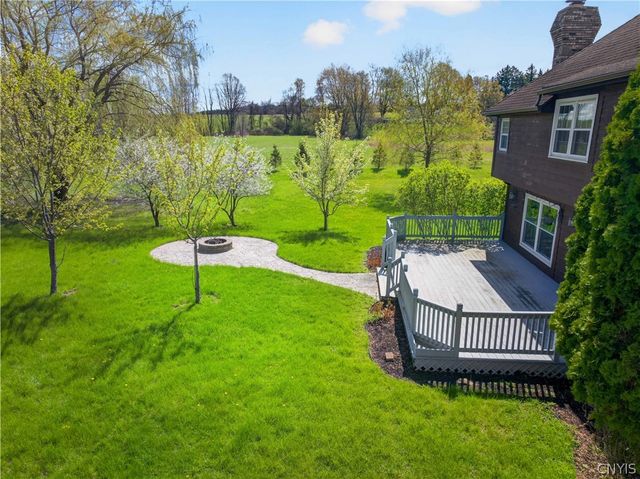 5 Poinciana Drive, Pittsford, NY 14534
