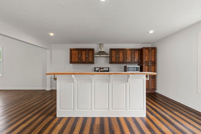 9143 Brunswick Avenue N, Brooklyn Park, MN 55443