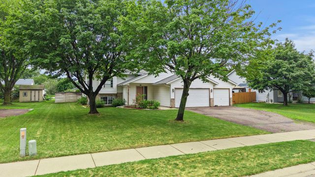 9143 Brunswick Avenue N, Brooklyn Park, MN 55443