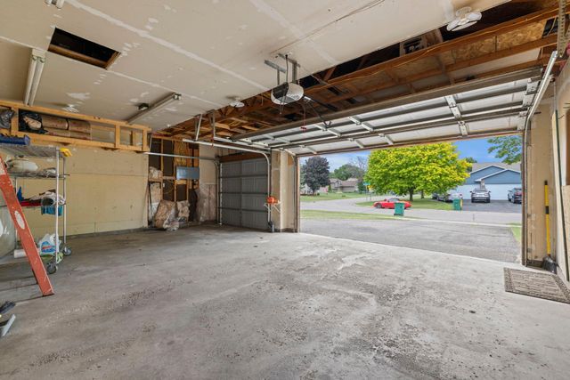 9143 Brunswick Avenue N, Brooklyn Park, MN 55443