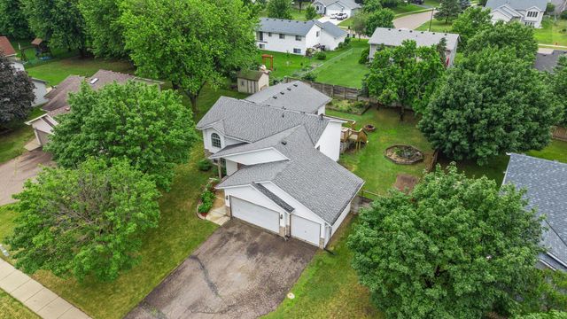 9143 Brunswick Avenue N, Brooklyn Park, MN 55443