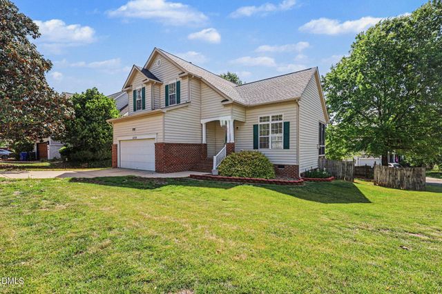 8709 Blakehurst Drive, Raleigh, NC 27617