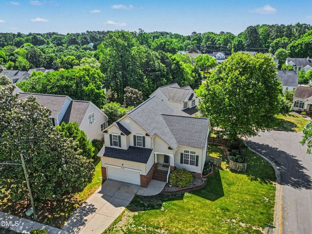 8709 Blakehurst Drive, Raleigh, NC 27617