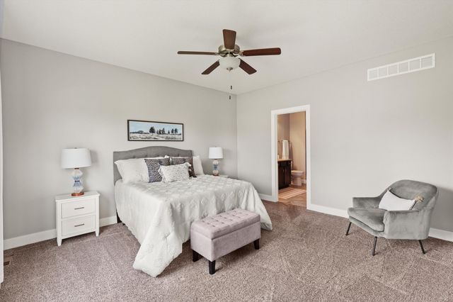 825 NE Jaguar Lane, Waukee, IA 50263