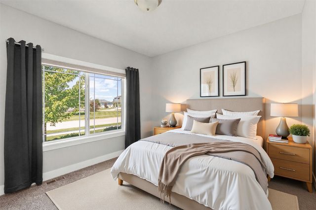 825 NE Jaguar Lane, Waukee, IA 50263