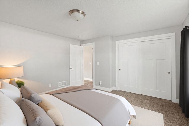 825 NE Jaguar Lane, Waukee, IA 50263