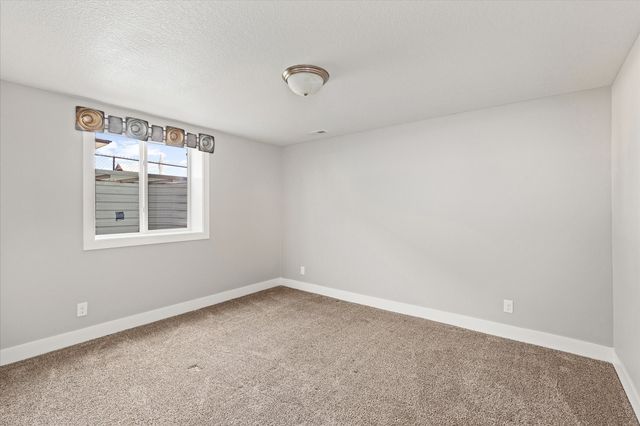 825 NE Jaguar Lane, Waukee, IA 50263