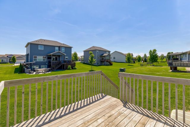 825 NE Jaguar Lane, Waukee, IA 50263