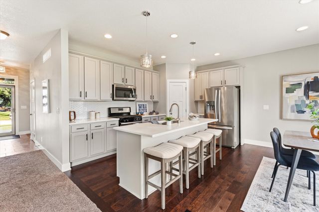 825 NE Jaguar Lane, Waukee, IA 50263