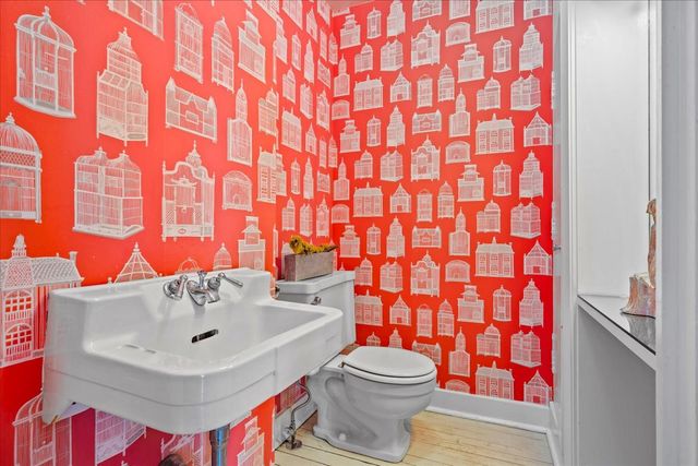 550 Sheridan Road, Highland Park, IL 60035