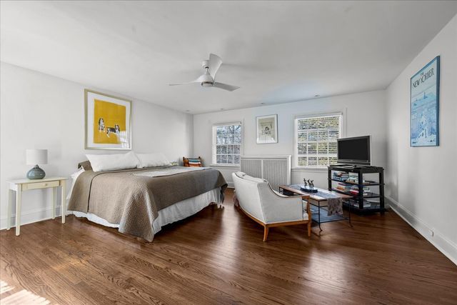 550 Sheridan Road, Highland Park, IL 60035