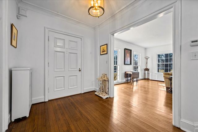 550 Sheridan Road, Highland Park, IL 60035