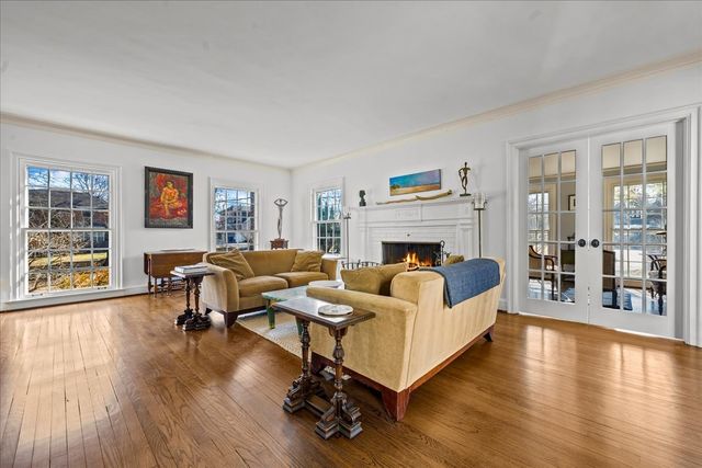 550 Sheridan Road, Highland Park, IL 60035