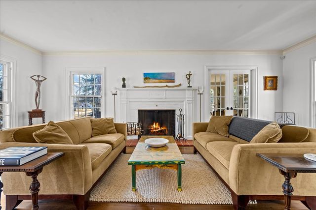 550 Sheridan Road, Highland Park, IL 60035