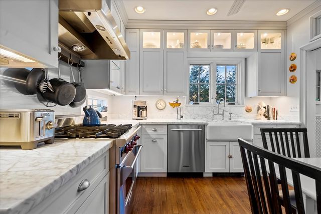 550 Sheridan Road, Highland Park, IL 60035