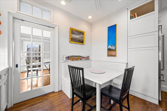 550 Sheridan Road, Highland Park, IL 60035