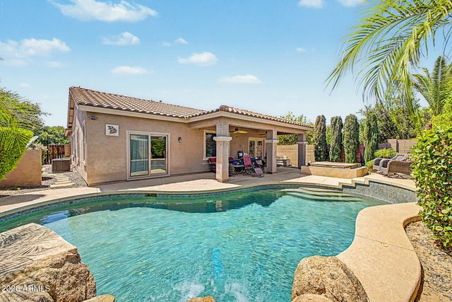 7171 S SINOVA Court, Gilbert, AZ 85298