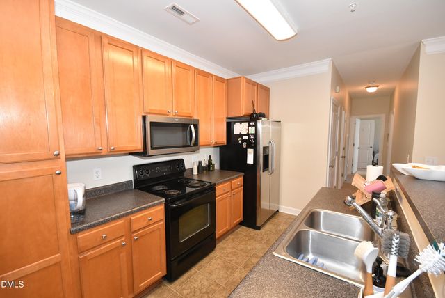 104 Sunset Circle 204, Greensboro, NC 27408