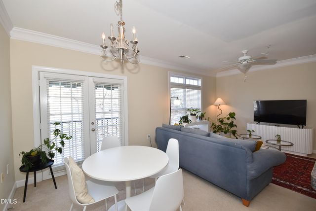 104 Sunset Circle 204, Greensboro, NC 27408