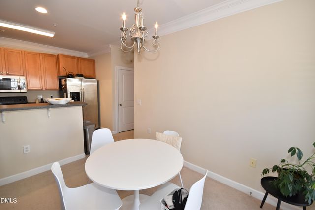 104 Sunset Circle 204, Greensboro, NC 27408