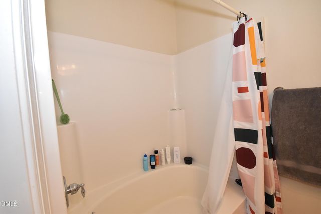 104 Sunset Circle 204, Greensboro, NC 27408