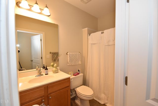 104 Sunset Circle 204, Greensboro, NC 27408