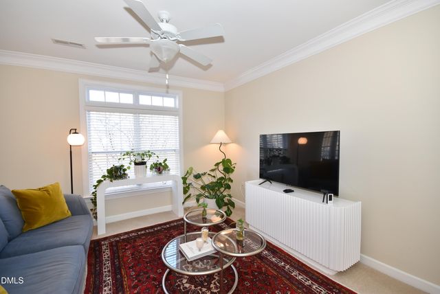 104 Sunset Circle 204, Greensboro, NC 27408