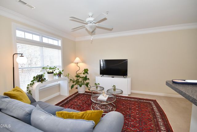 104 Sunset Circle 204, Greensboro, NC 27408