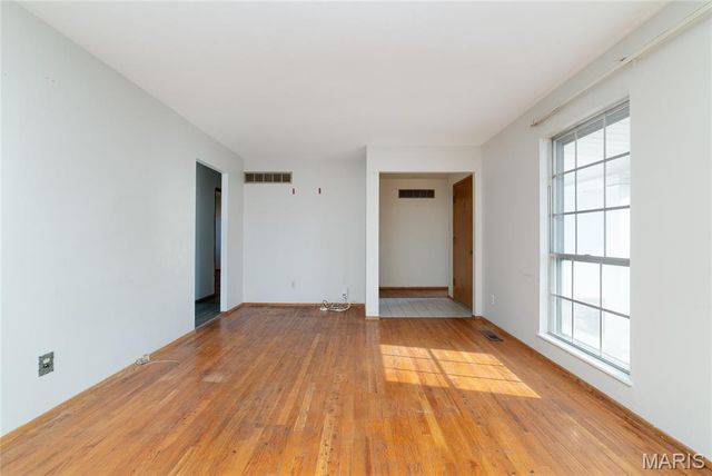 4377 Varano Drive, St Louis, MO 63033