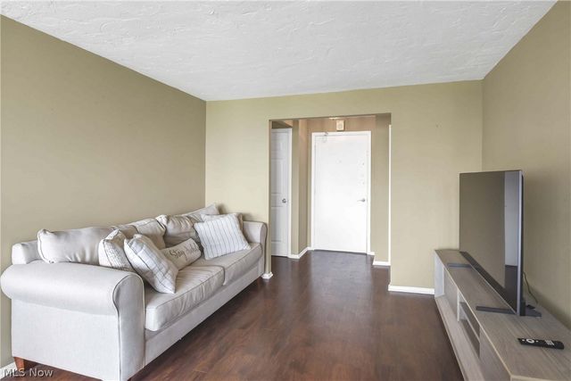 12900 Lake Avenue 427, Lakewood, OH 44107