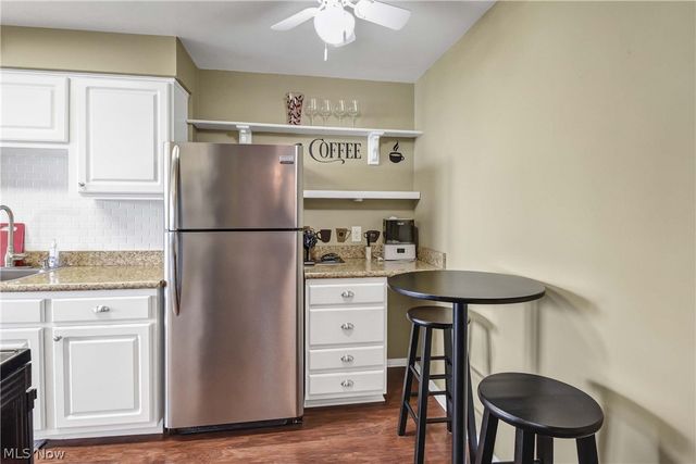 12900 Lake Avenue 427, Lakewood, OH 44107