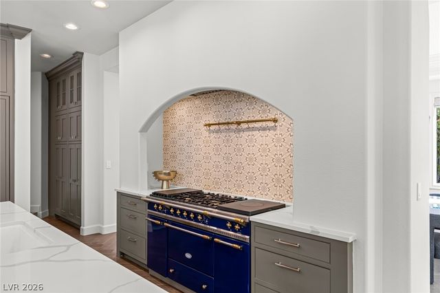 9049 Waterfield Court, Las Vegas, NV 89134