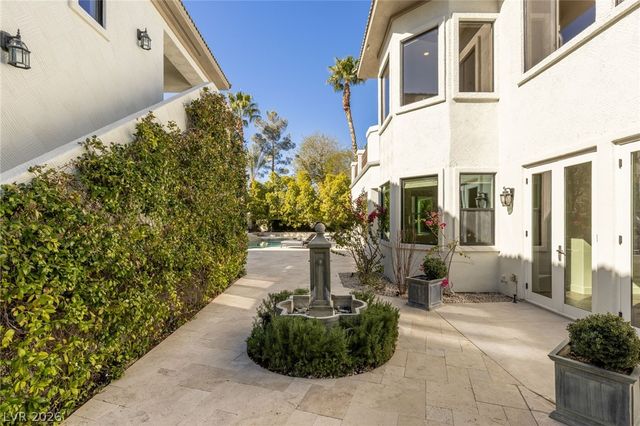 9049 Waterfield Court, Las Vegas, NV 89134