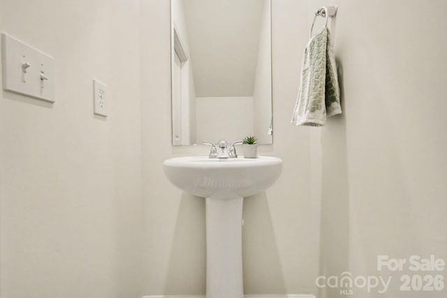 1729 Cloaninger Avenue, Statesville, NC 28625