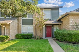 1015 E Yager LN 56, Austin, TX 78753