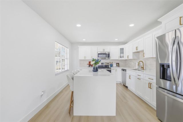 6228 S ADELIA AVENUE, Tampa, FL 33616