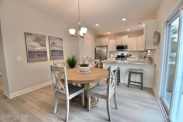 229 S Bandwheel Way, Hampstead, NC 28443