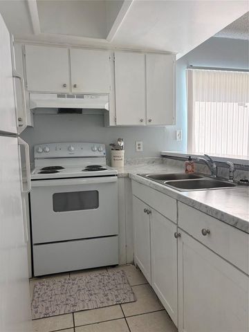 13045 LONDONDARY PLACE, Tampa, FL 33612
