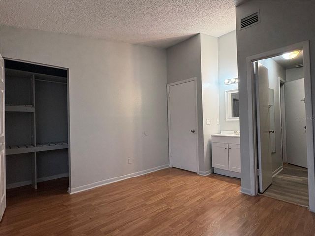 13045 LONDONDARY PLACE, Tampa, FL 33612