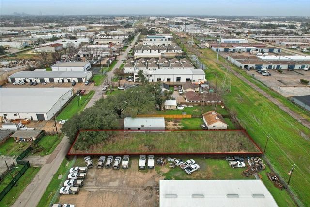 5714 Gardendale Drive, Houston, TX 77092
