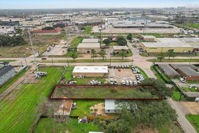 5714 Gardendale Drive, Houston, TX 77092